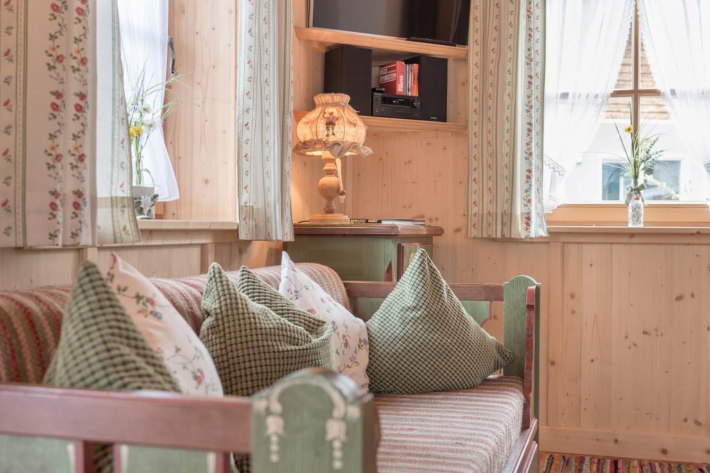 Oetztal Chalet Sautens Room photo